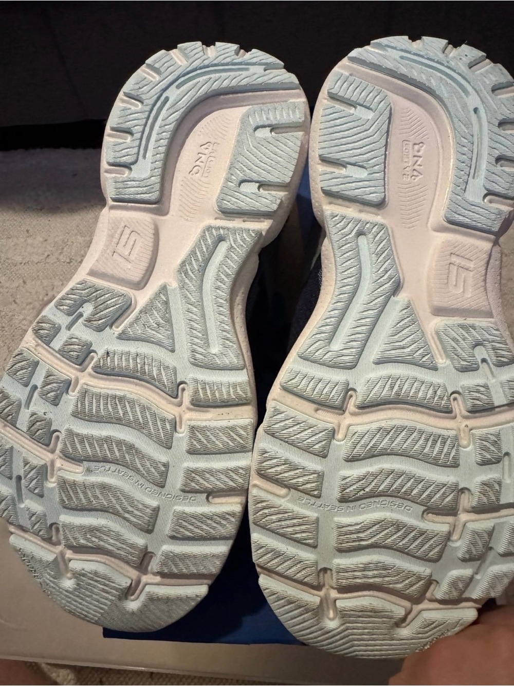 Brooks Ghost 15 W Navy with Light Aqua Accents - Picture 5 of 8